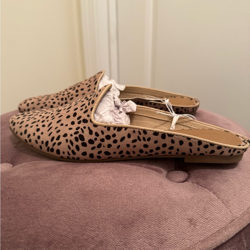 NWT Cheetah print mules